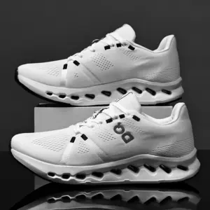 Custom Logo Running Sports Shoes Mesh Breathable Sneakers Designer Sport Walking Style Shoes  Running Shoes for Men