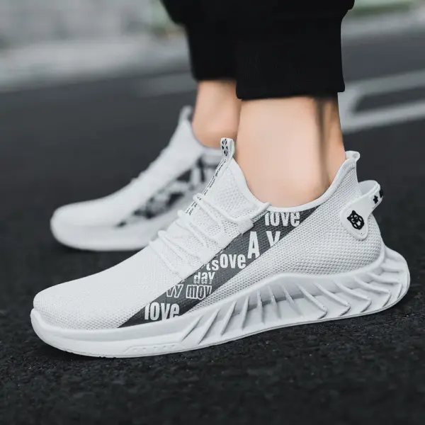 2023 Fashion Men's Sport Casual Shoes Spring Summer Breathable Men's Sneakers Mesh Lightweight Walking Shoes Sneaker Men Outwear