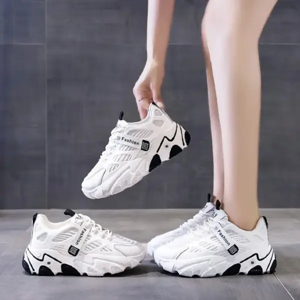 Ins Latest Design Casual Sports Tennis Shoes Stylish  Height Increasing Chunky Fashion Runners Sneakers Women's Casual Shoes