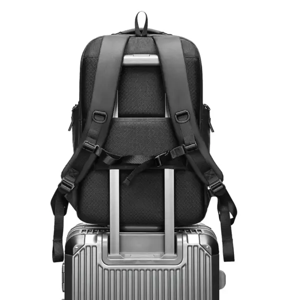Hot Sale 15.6 Inch Portable Business Laptop Backpack OEM Factory Waterproof Design with Zipper Closure for Men