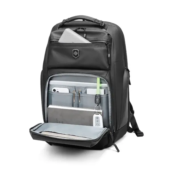 Hot Sale 15.6 Inch Portable Business Laptop Backpack OEM Factory Waterproof Design with Zipper Closure for Men